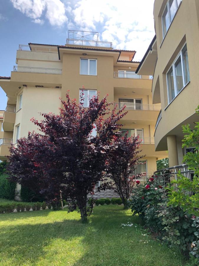 Tatiana Pines Apartment Obzor Exterior photo